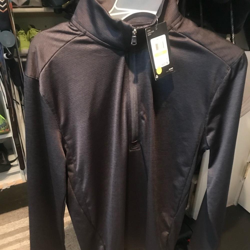 Under Armour men’s brand new size small. Very nice.